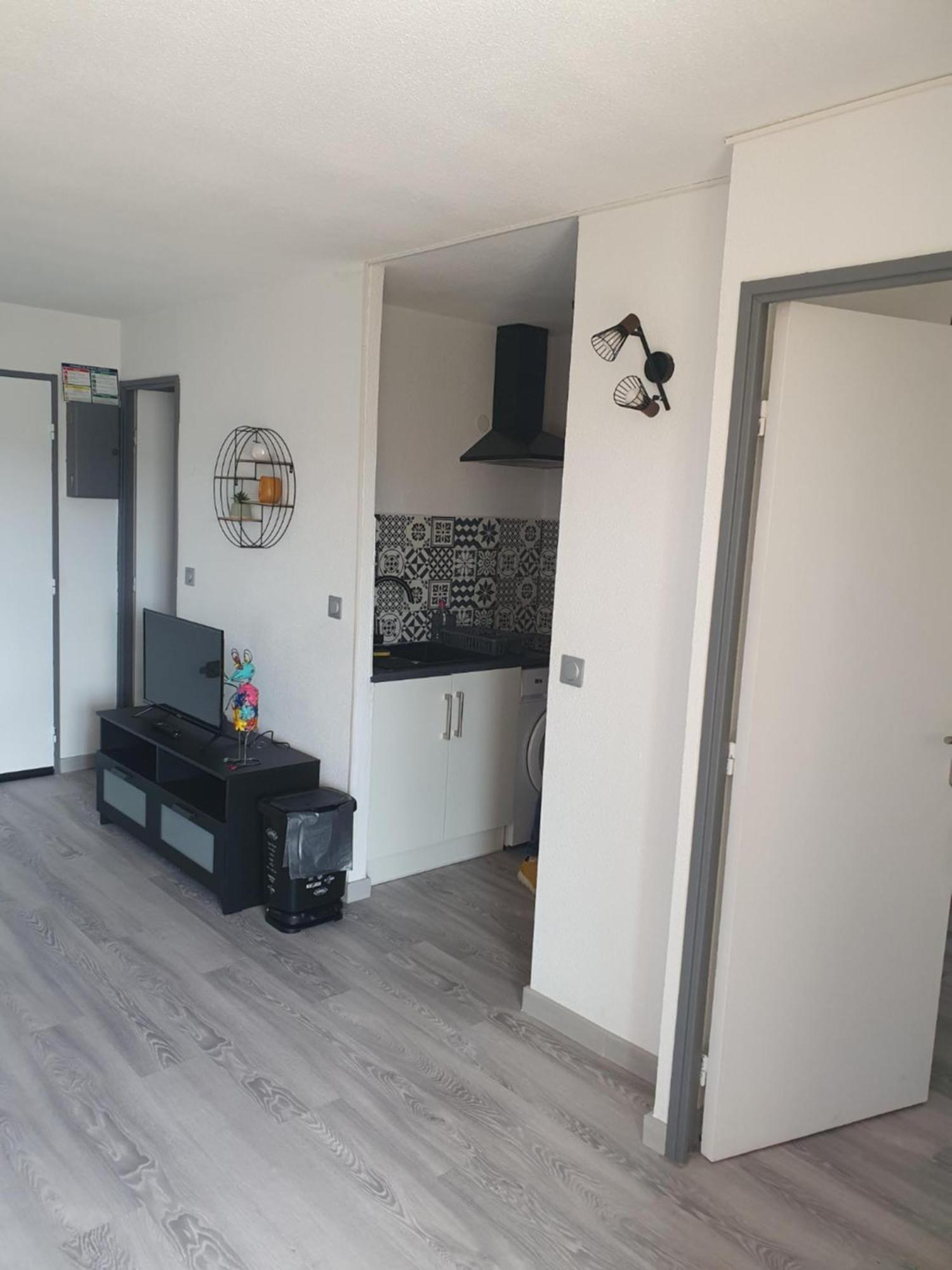 Les Terrasses De La Baronnie Appartement Climatise Avec 1 Chambre Et Piscine Ouverte Du 28 Mai 2025 Au 28 Septembre 2025 Le Grau-du-Roi Eksteriør billede